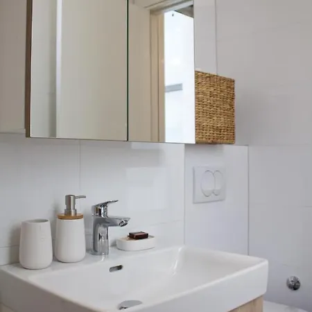 Appartement Cozy Seaside With Pool & Terrace Split