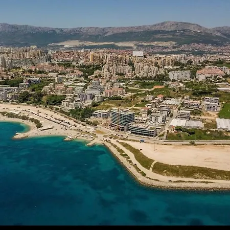 Cozy Seaside With Private Pool & Terrace * Split