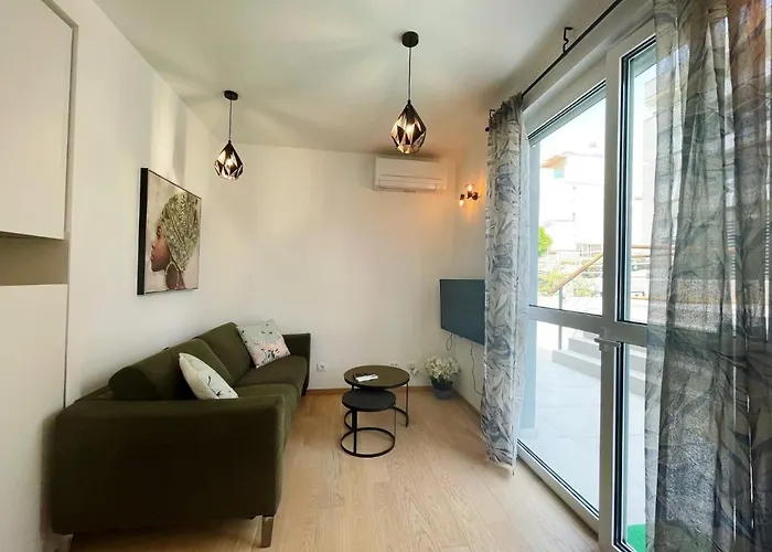 Cozy Seaside With Private Pool & Terrace Apartamento *